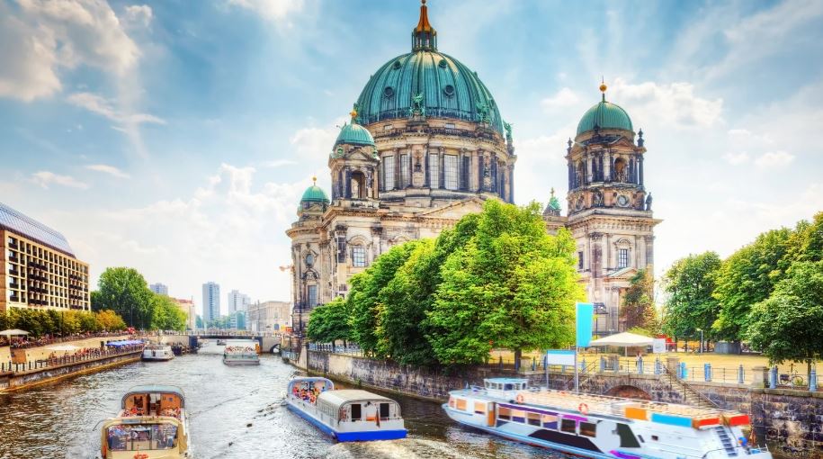 Best Time to Visit Berlin | Explore the City in its Prime